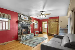 909 E Milwaukee St, Argyle, WI 53504 - Photo 18