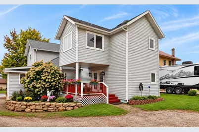 909 E Milwaukee Street, Argyle, WI 53504 - Photo 4