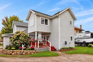 909 E Milwaukee St, Argyle, WI 53504 - Photo 4