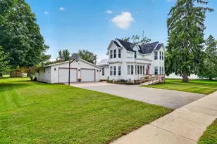 300 W Madison St, Spring Green, WI 53588 - Photo 4