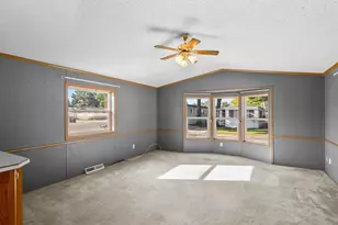 5 Beechwood Dr, Sheboygan, WI 53081 - Photo 4