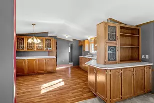 5 Beechwood Dr, Sheboygan, WI 53081 - Photo 6
