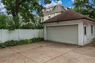 810 Chapin St, Beloit, WI 53511 - Photo 4