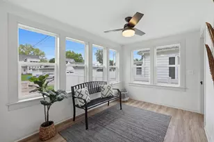 527 1st St, Baraboo, WI 53913 - Photo 22
