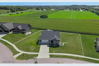 2070 Fawn Valley Court, Reedsburg, WI 53959 - Photo 6