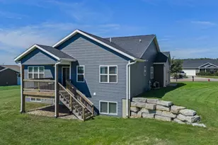 2070 Fawn Valley Ct, Reedsburg, WI 53959 - Photo 12