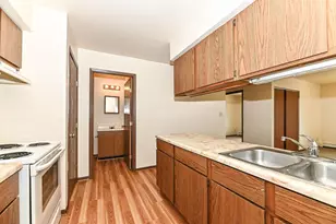 718 W Grange Ave, Milwaukee, WI 53221 - Photo 10