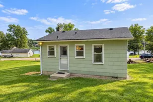 9439 N Rock River Dr, Edgerton, WI 53534 - Photo 4