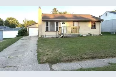 2015 Pioneer Drive, Beloit, WI 53511 - Photo 2