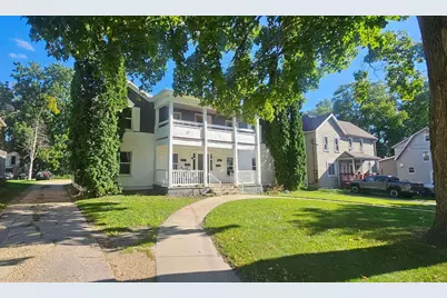 321 N Lincoln Avenue, Beaver Dam, WI 53916 - Photo 2