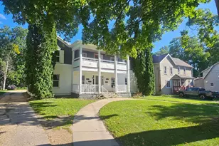 321 N Lincoln Ave, Beaver Dam, WI 53916 - Photo 2