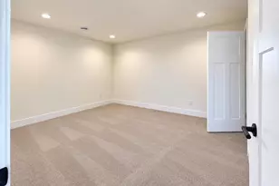 4067 Royal View Dr, DeForest, WI 53532 - Photo 10