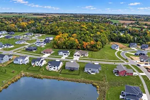 4067 Royal View Dr, DeForest, WI 53532 - Photo 18