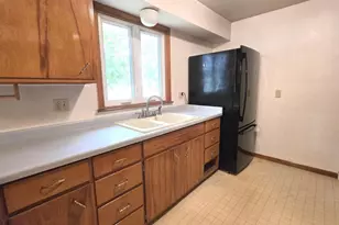 1213 Kellogg Ave, Janesville, WI 53546 - Photo 4