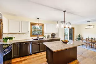 7126 Timberwood Dr, Madison, WI 53719 - Photo 12