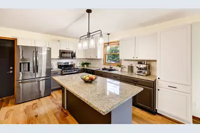 7126 Timberwood Drive, Madison, WI 53719 - Photo 10