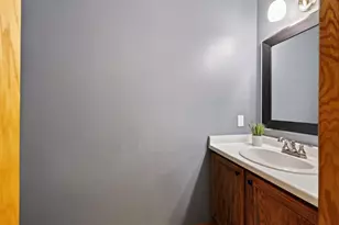 7126 Timberwood Dr, Madison, WI 53719 - Photo 18