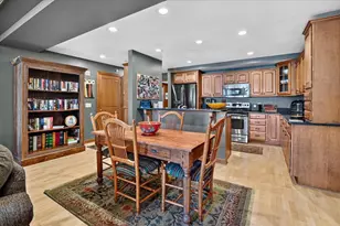 123 W Washington Ave, Madison, WI 53703 - Photo 8