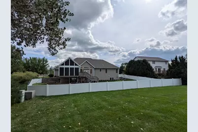 802 Chickadee Drive, Cambridge, WI 53523 - Photo 6