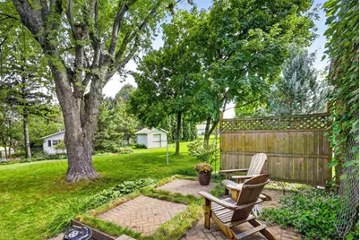 186 Hillcrest Circle, Sun Prairie, WI 53590 - Photo 4