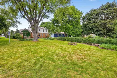 186 Hillcrest Circle, Sun Prairie, WI 53590 - Photo 52