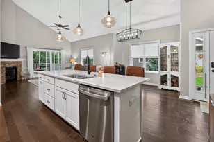 6539 Cortland Pk Dr, DeForest, WI 53532 - Photo 10