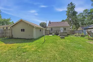 438 W Foster St, Appleton, WI 54915 - Photo 8