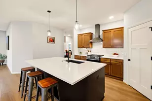 525 Fox Den Dr, Waunakee, WI 53597 - Photo 6