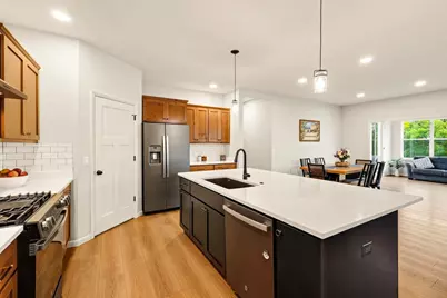 525 Fox Den Drive, Waunakee, WI 53597 - Photo 8