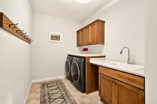525 Fox Den Dr, Waunakee, WI 53597 - Photo 32