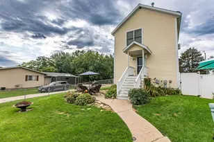 59 7th St, Mineral Point, WI 53565 - Photo 12