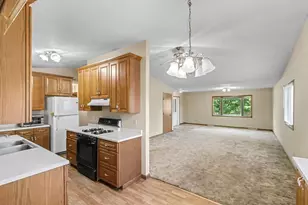 S9612 Center St, Prairie Du Sac, WI 53578 - Photo 16