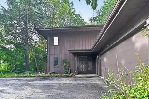 5519 Pheasant Hill Rd, Monona, WI 53716 - Photo 4