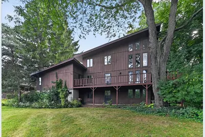 5519 Pheasant Hill Road, Monona, WI 53716 - Photo 6