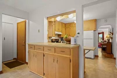 1650 Mayfield Lane, Madison, WI 53704 - Photo 10