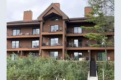 1103 River Road #105, Wisconsin Dells, WI 53965 - Photo 2