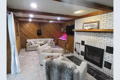 W10612 Hickory Lane, Fox Lake, WI 53933 - Photo 10