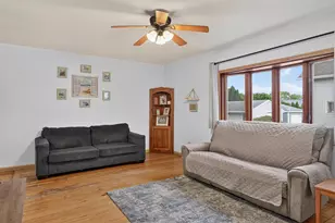 1126 W 6th Ave, Oshkosh, WI 54902 - Photo 10