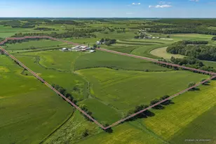 S4452 Grote Hill Rd, Reedsburg, WI 53959 - Photo 2