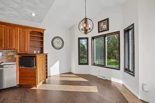 7370 Wilburn Rd, Sun Prairie, WI 53590 - Photo 8