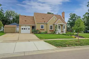 2425 7th St, Monroe, WI 53566 - Photo 2