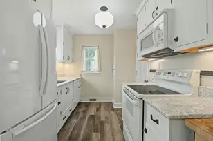 2425 7th St, Monroe, WI 53566 - Photo 14