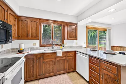 610 Walnut Grove Drive, Madison, WI 53717 - Photo 16