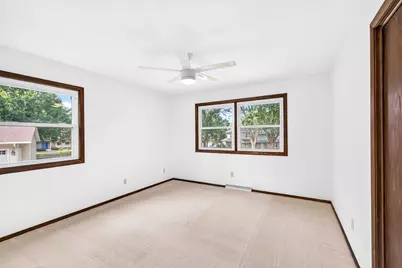 610 Walnut Grove Drive, Madison, WI 53717 - Photo 32