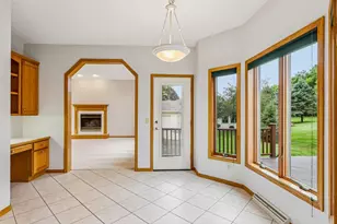 7473 Meadowrue Cir, Middleton, WI 53562 - Photo 8
