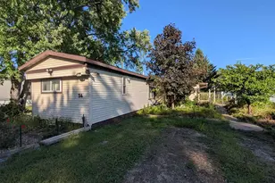 38005 Hwy 18 St, Prairie Du Chien, WI 53821 - Photo 2