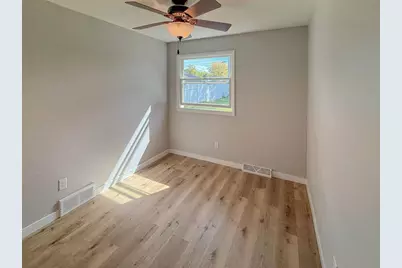 1235 E Sylvan Avenue, Appleton, WI 54915 - Photo 22