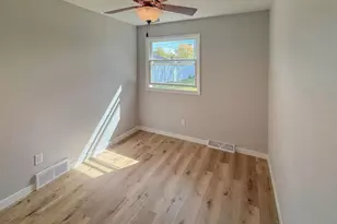 1235 E Sylvan Ave, Appleton, WI 54915 - Photo 22