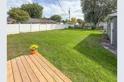 1235 E Sylvan Avenue, Appleton, WI 54915 - Photo 38