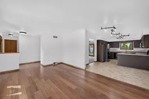 323 Santa Fe Trail, Waunakee, WI 53597 - Photo 6